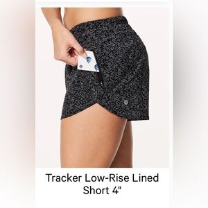 Lululemon Tracker Low-Rise Lined
Short 4"; Size 6